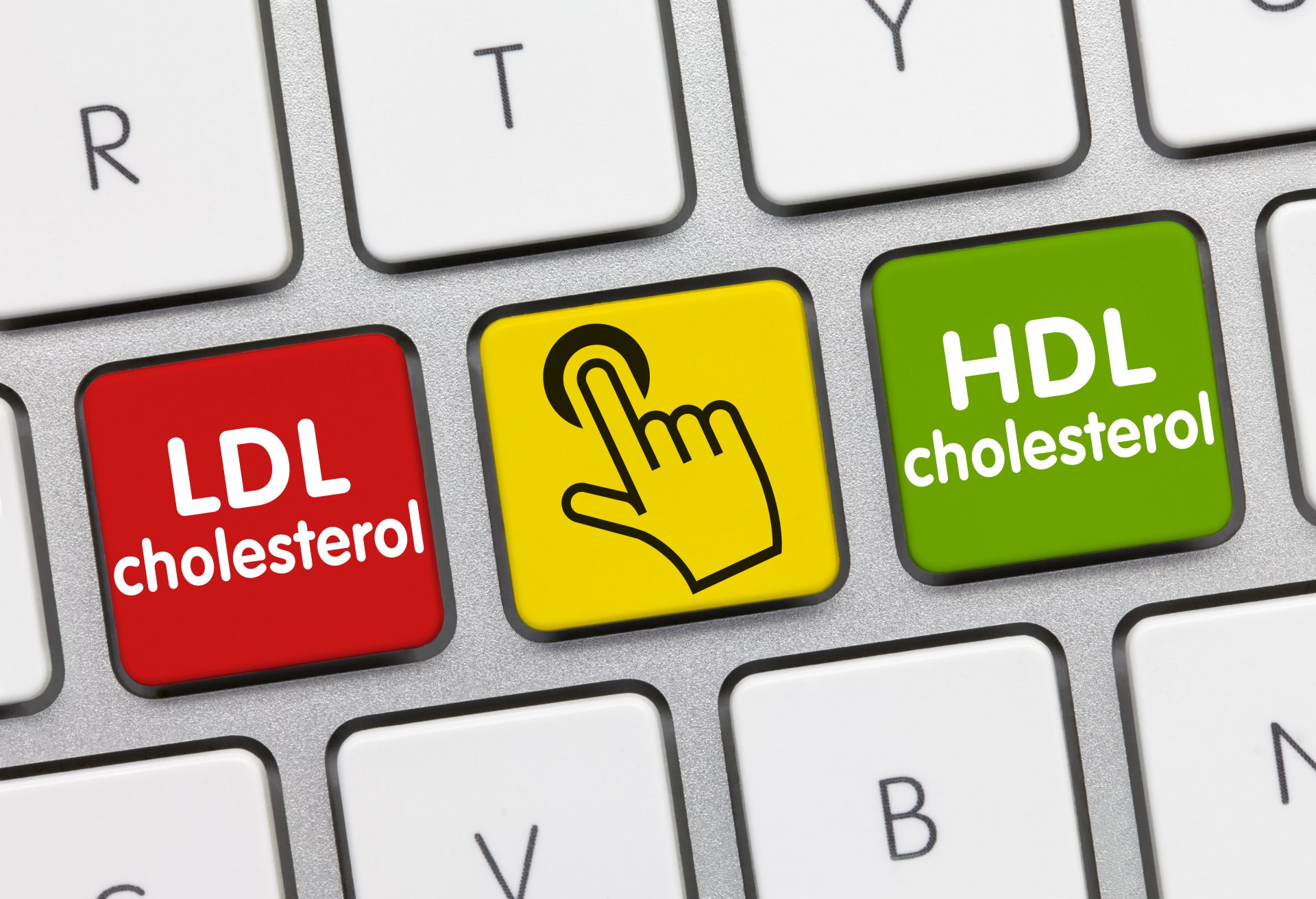 Podwyższony poziom cholesterolu zawsze oznacza chorobę? Cholesterol - normy wiekowe, mity i fakty, które ułatwią zapoznać się w temacie i niwelować ryzyko chorób serca.